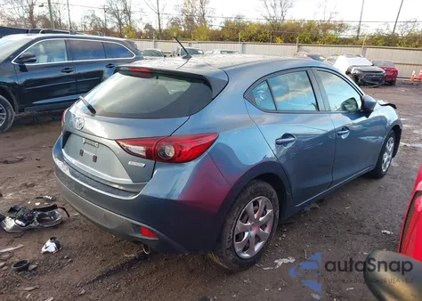2015 Mazda Mazda3 I Sport z USA, uszkodzony, nr VIN 3MZBM1K75FM176297